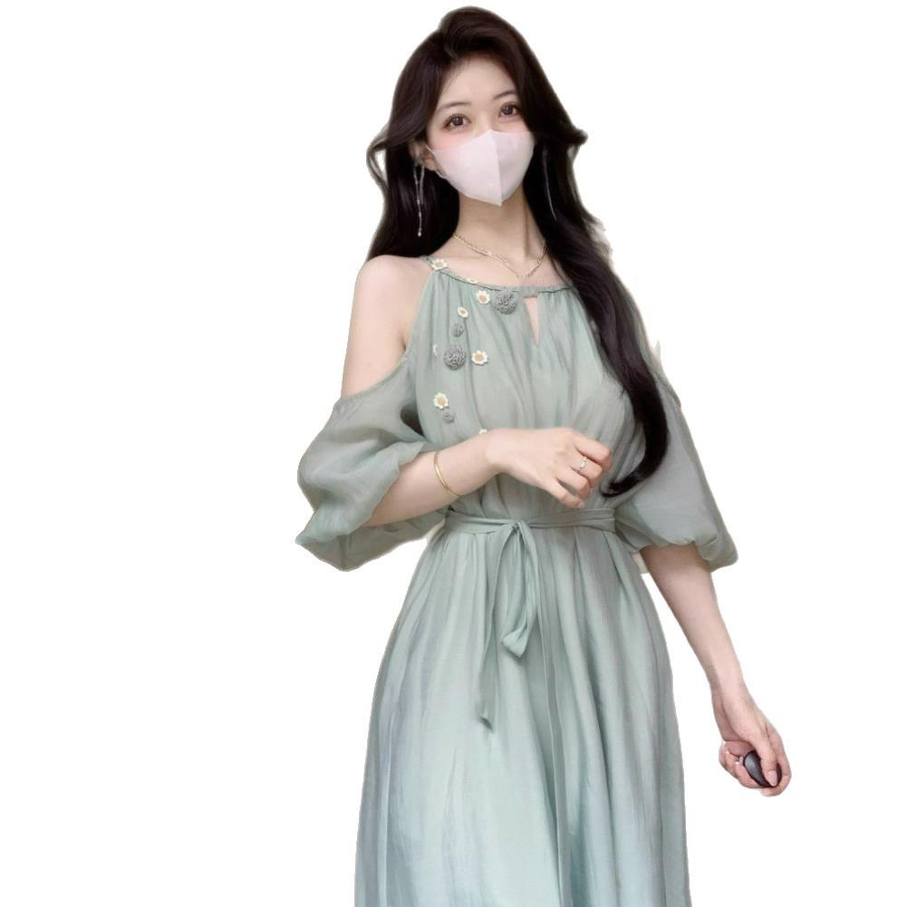 French cold feeling small daisy off-the-shoulder suspender dress women's summer new temperament socialite style loose medium and long dress