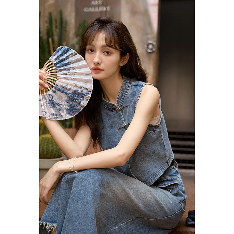 

Mishow Модные однотонные повседневные джинсовые куртки для женщин 2023 Летний жилет без рукавов на пуговицах в китайском стиле Стильные прямые женские короткие блузки MXC37X0081