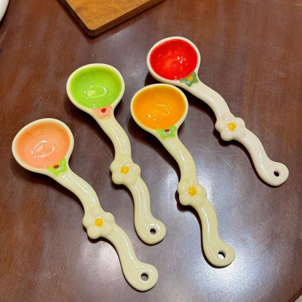 Underglaze color beautiful ceramic small spoon food grade girl cute spoon household high value spoon porridge spoon spoon