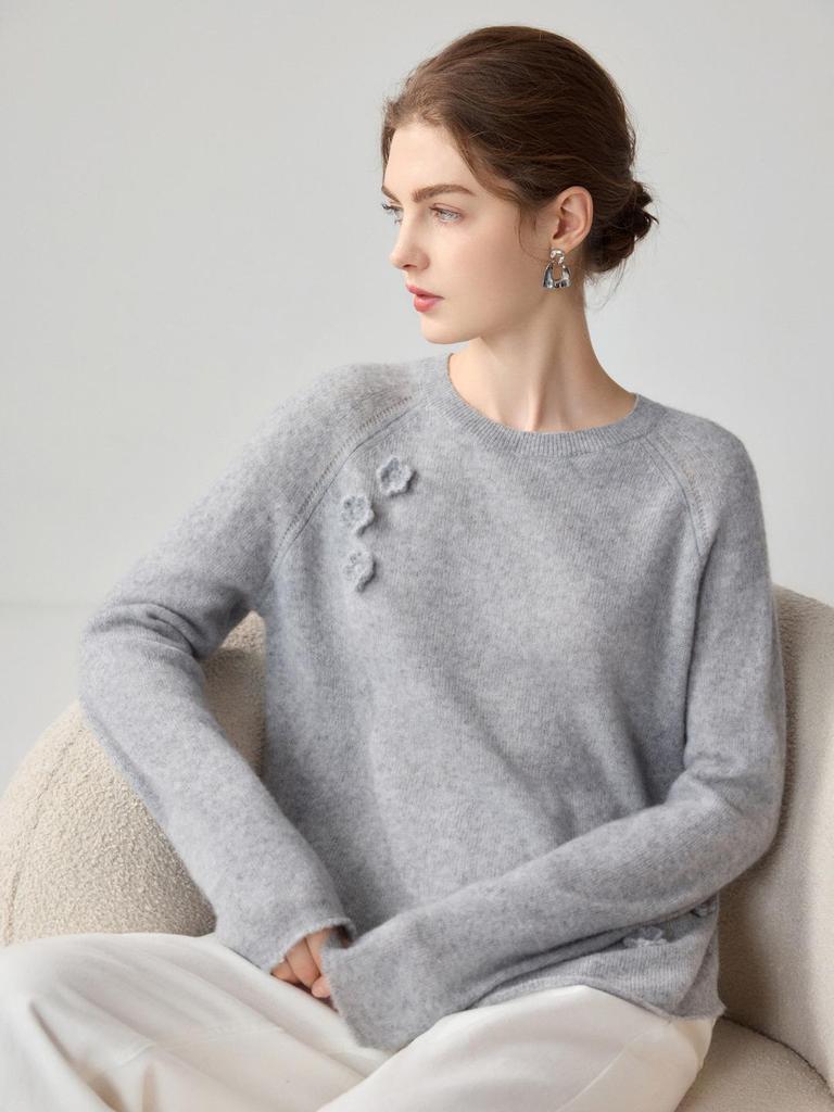 Luxurious Women's 75% Cashmere 25% Mulberry Silk Floral Inlay Round Neck Sweater