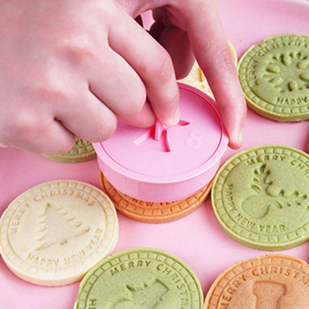 9Pcs Plastic Christmas Cookie Cutters 3D Biscuit Embosser Molds Cookie Stamp  New Year Party