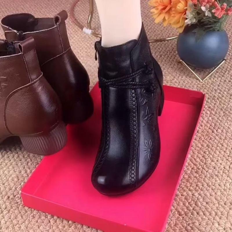 New Retro Martin Boots Autumn and Winter Single Boots Thick Heel Short Boots Women's Embossed Round Head Mother Cotton Boots