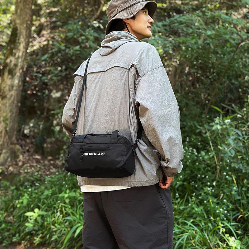 

Lightweight Daily Outdoor Lightweight Nylon Wearable Portable Fitness Yoga Messenger Bag Bowling Bag .