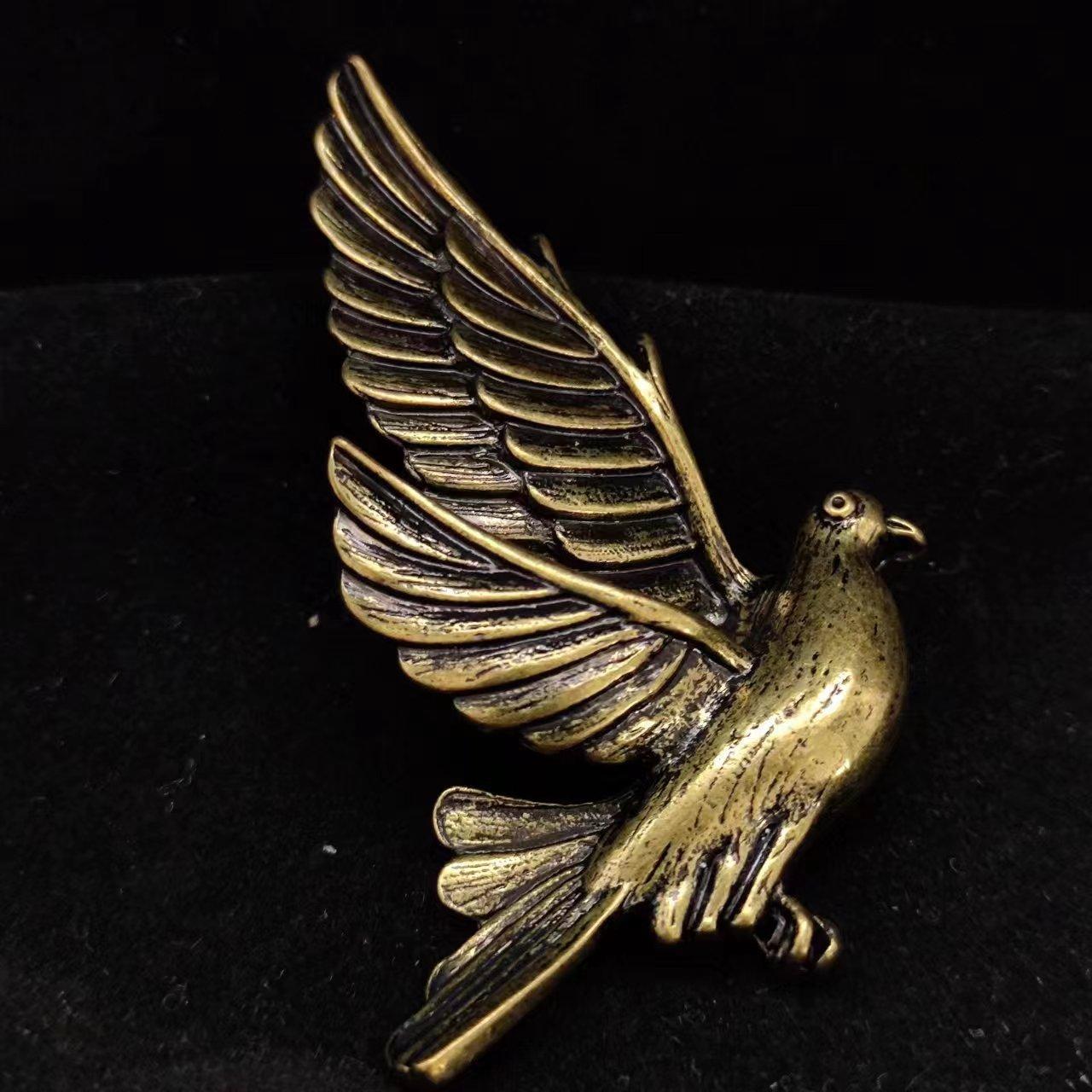 

Простая винтажная латунная брошь в виде старого голубя, булавка для воротника, аксессуар для костюма