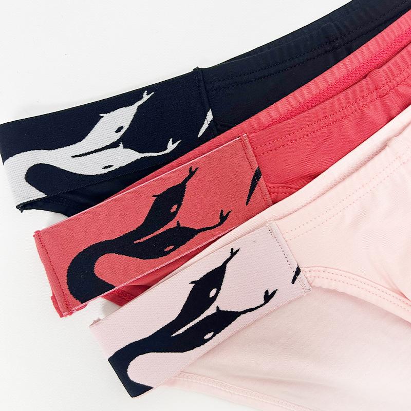 Snake Print Belt Men's Fashion Underwear Sexy Hip Raise Briefs For Men Comfortable Breathable Zodiac Year Red Male Underpants