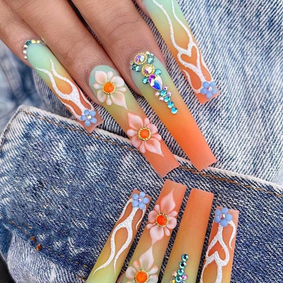 

INS Style Wearing Armor Длинный стиль Spicy Girl с ромбовидным градиентом Лист для ногтей с цветком камелии Лист для ногтей с градиентом пламени