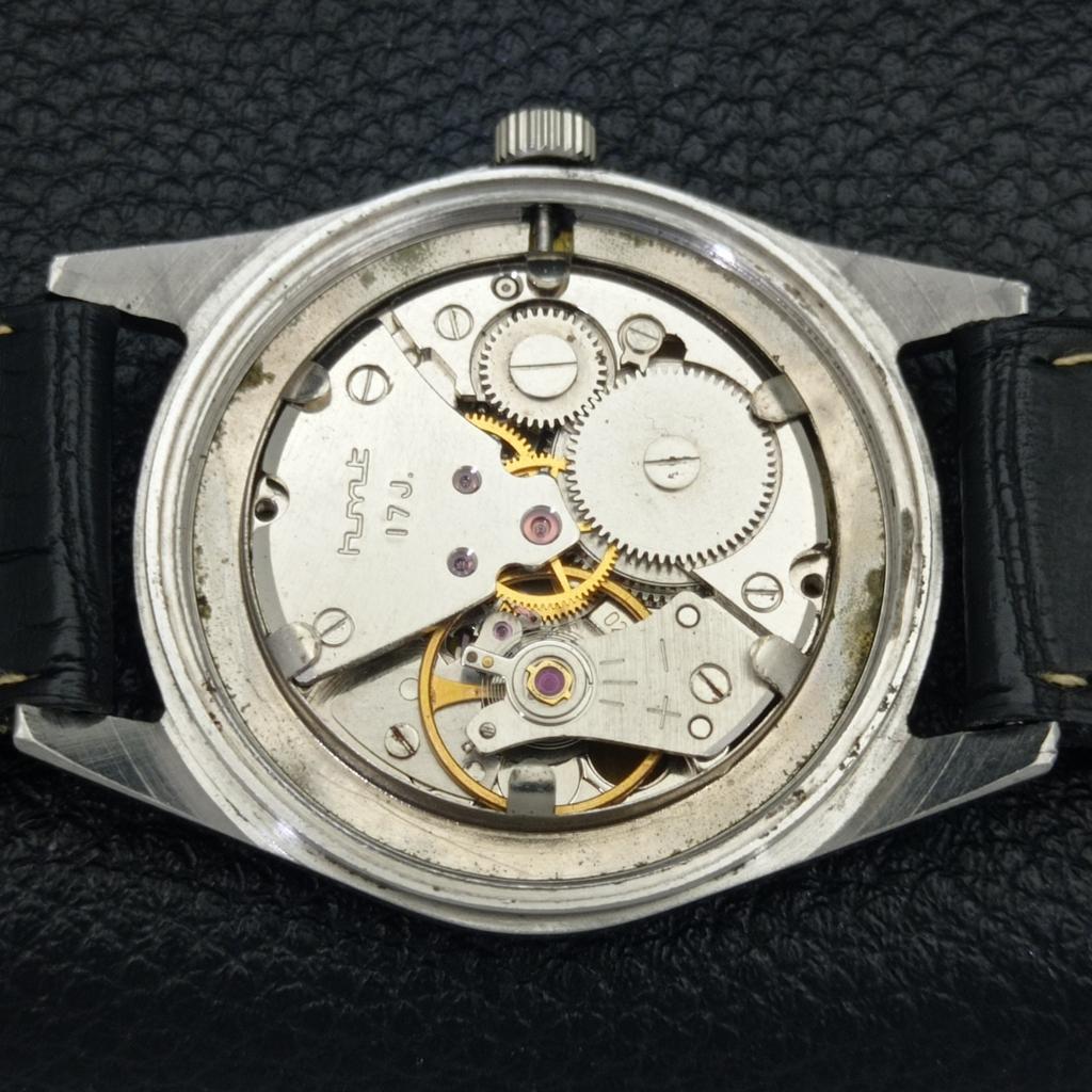 VINTAGE HMT JAWAN HAND-WINDING INDIAN MENS BLACK COLOR DIAL WATCH A700106-5