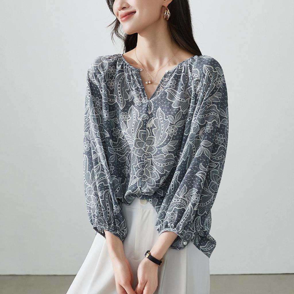 100% mulberry silk printed shirt for women's 2026 spring commuting versatile round neck silk top