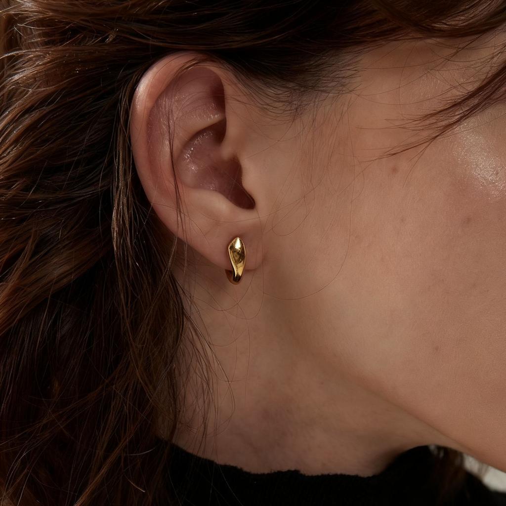 Casual Thick Glossy Drop Earrings Generous Delicate Niche Temperament Earrings Personality Trend Hundred Match Fashion Jewelry Ambience Back To School