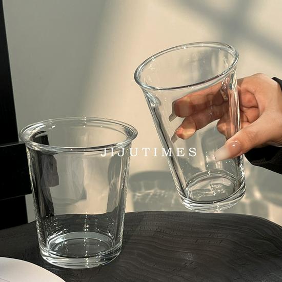 Kippsicheres Glas für Eiskaffee, Kaffee, Wasser, Milch, Milchshakes und Milchtee - Perfektes Geschäftsgeschenk