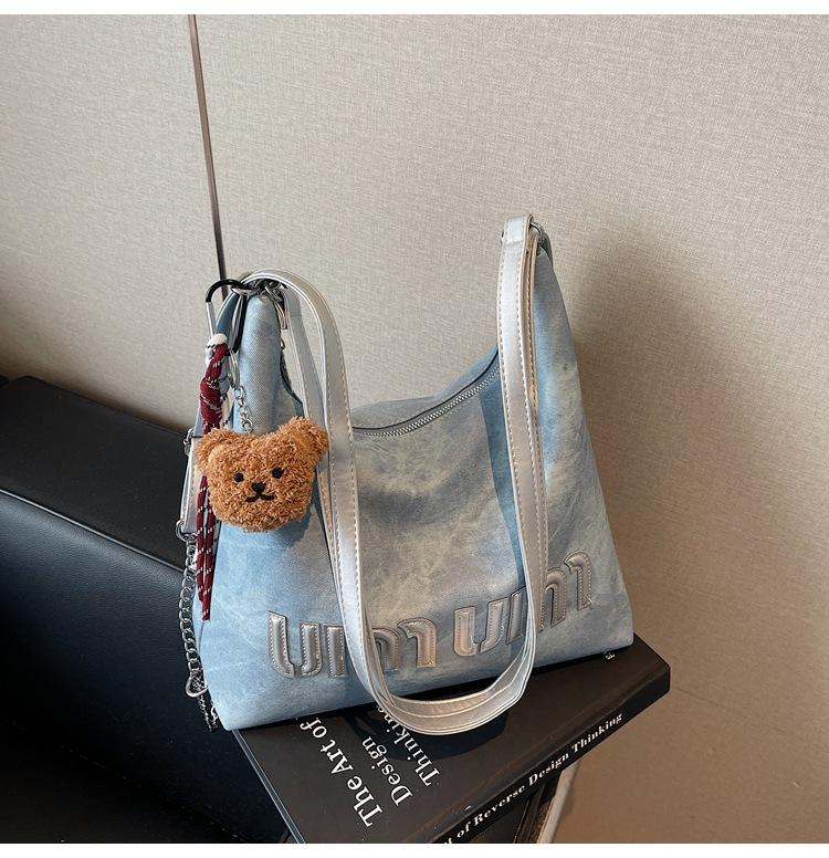 

Ретро популярная сумка большой вместимости женская 2025 новая модная сумка-тоут с буквенным принтом повседневная дорожная на плечо мессенджер