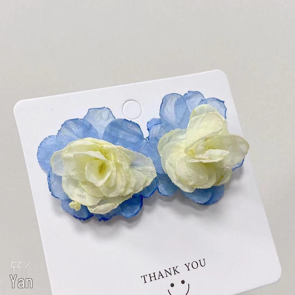 Red Retro Hong Kong Style Flocking Flower Bow Earrings - Elegant Long Design for Women, Perfect for Autumn and Winter Seasons