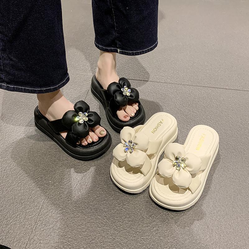 Stylish Summer Platform Slippers For Women Comfortable Floral Design Casual Sandals