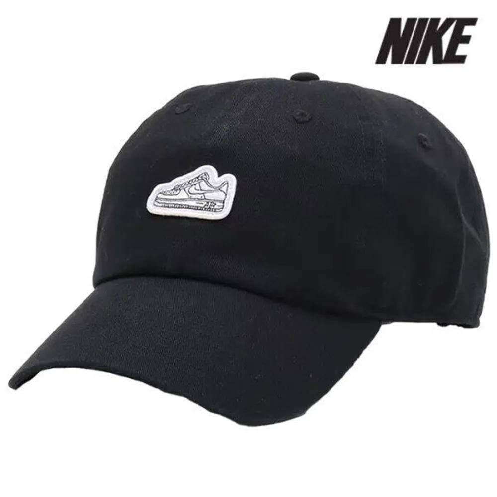 

Cap /W3- FZ2121-010 / Club Unstructured Cap FREE