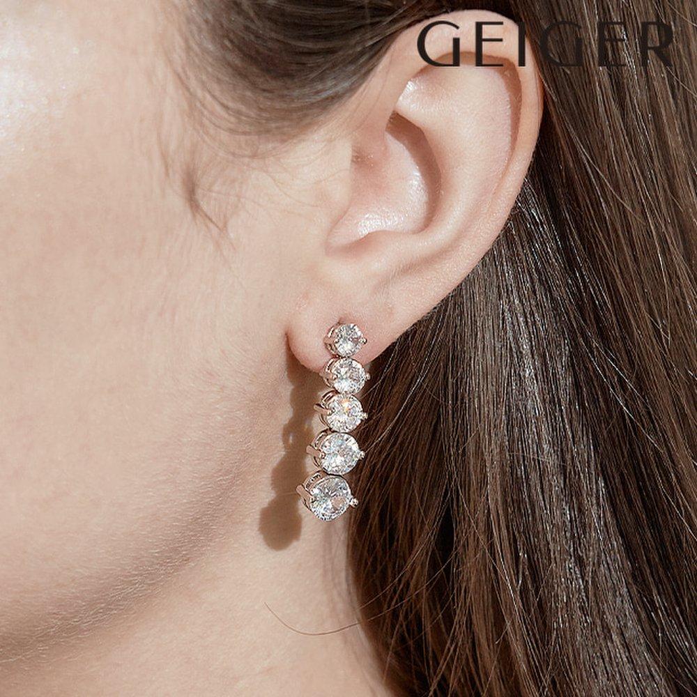 Crystal Party Earrings by Gisvee114