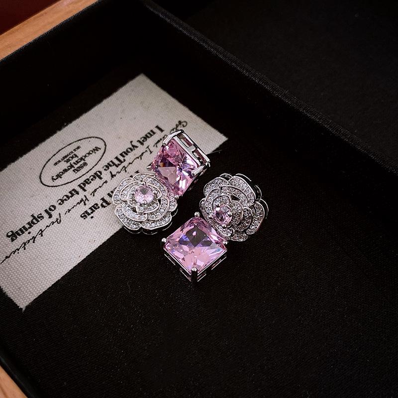 

Винтажное квадратное ожерелье с цветком из циркона - элегантная ретро-цепочка на ключицу