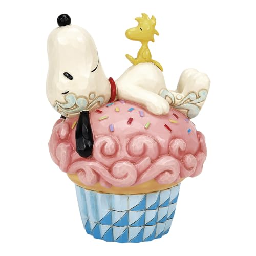 enesco Jim Shore Snoopy Laying on Cupcakes 6016266