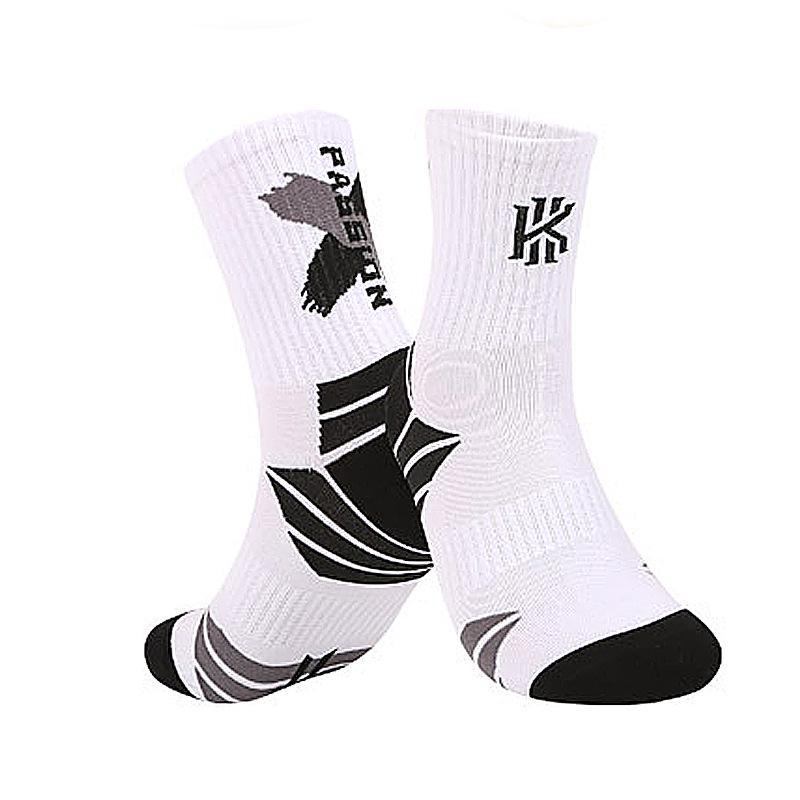 Korean Street Style Painted Basketball Mid-Tube Socks – Trendy Creative Sports Socks for Couples & Men