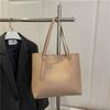 High-Quality Fashionable Women's Large-Capacity Winter Tote Bag: Versatile, Niche, Light Luxury Shoulder Bag 2026