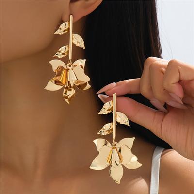 Retro Premium Metal Flower Earrings Are Suitable For Women'S Daily Party Beach Vacation Wear