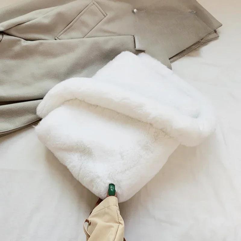 Plyšová taška Dámská módní plyšová taška do ruky Jednobarevné crossbody tašky pro ženy Kabelky Značkové tašky Tašky pro matku a děti