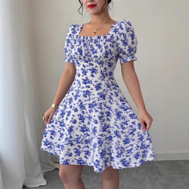 Europäische und amerikanische Damenbekleidung beliebter Blumenprint Lotusblatt-Ärmel Strandurlaubskleid