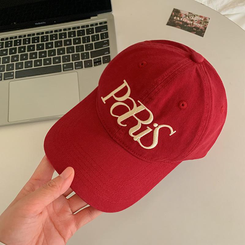 Neue Amerikanische Retro Baseballkappe für Damen im Sommer Großer Kopf und Breite Krempe Zeigt Klein Einfache Buchstaben Bestickte Baseballkappe
