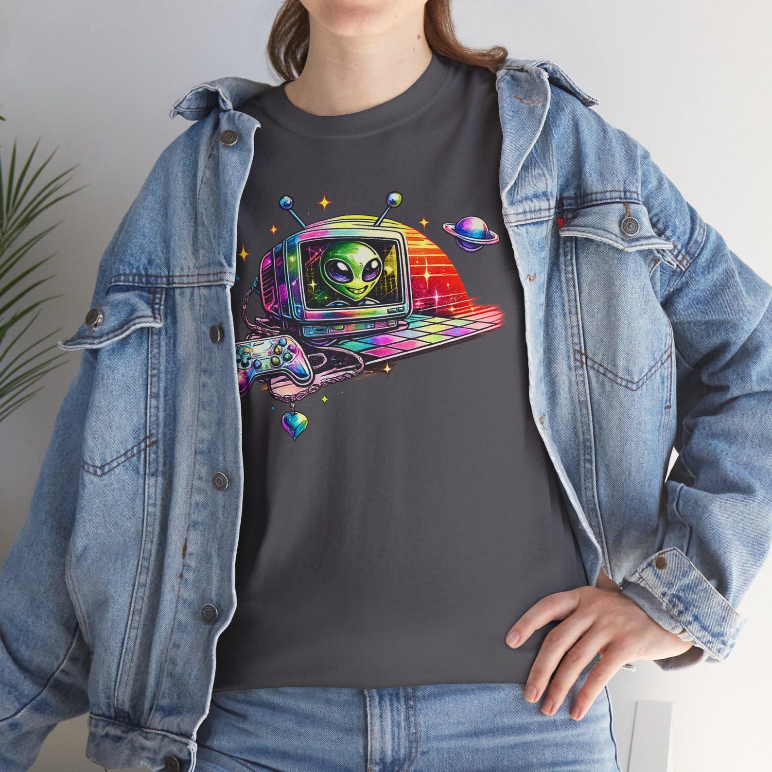 Retro Alien Gamer console T-Shirt | Vintage TV UFO controller M