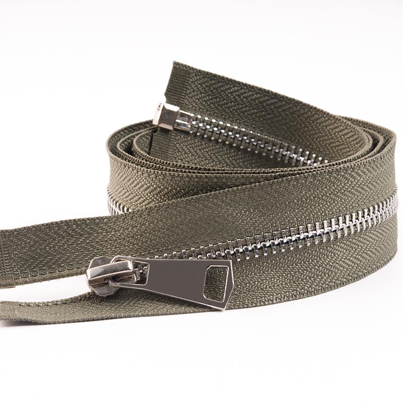 No. 5 Double Open End Metal Zipper for Down Jackets with Plastic Teeth and Sun Protection