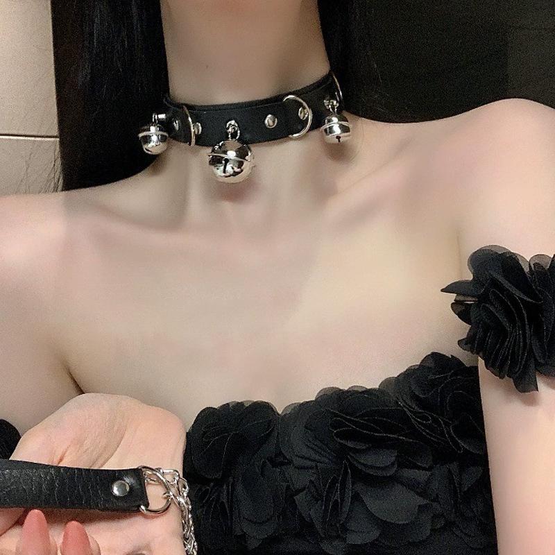 Sexy Babes Wind Bell Collar Women'S Neckband Choker Leash Black Collar Collar Necklace Punk Neck Band