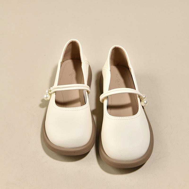 

Leather Mary Jane shoes women s pearl flat shoes spring 2025 new loafers with skirts gentle small leather shoes 35