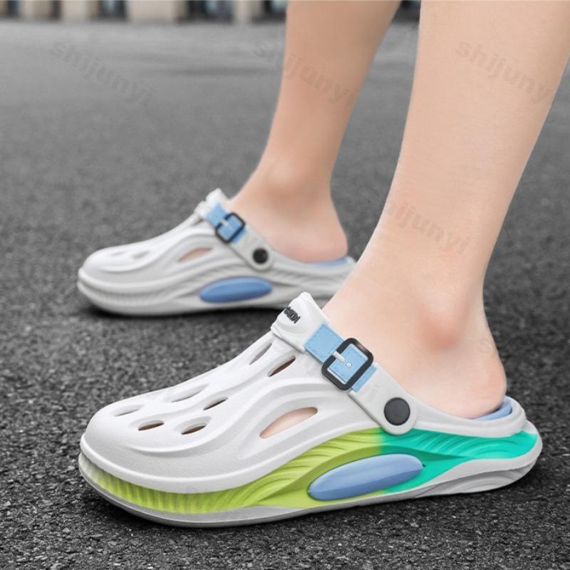 Summer Men's Slippers 2025 New Anti-Slip Sports Leisure Beach Slippers Comfortable EVA Clogs Outdoor Garden Slippers