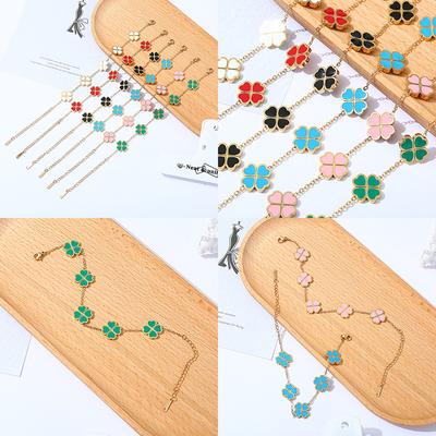 Pulseira de grama de quatro folhas, cinco flores, fritillaria, boa sorte, grama de quatro folhas, pulseira de aço titânio