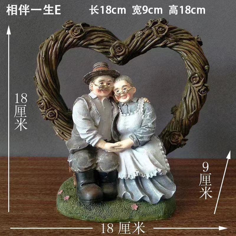 Europe Sweet Grandparents Resin Sculpture Accessories Art Wedding Anniversary Gifts Home Bedroom Desktop Statue Decoration Items