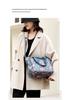 2026 Leichte Damen-Crossbody-Tasche aus bedrucktem Nylon mit mehrschichtigen Reißverschlusstaschen