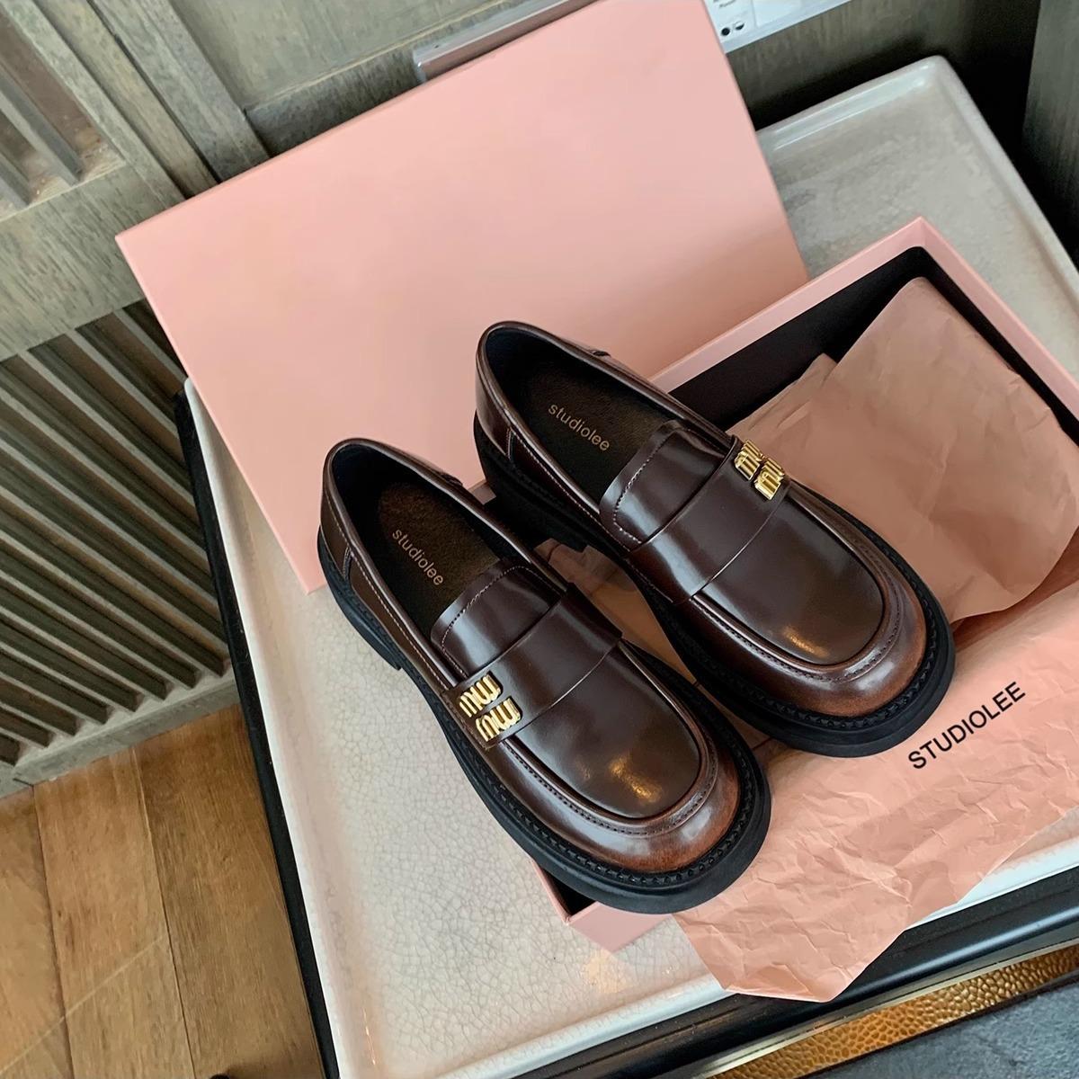 Whole cowhide grape mother miu college style lazy person one pedal metal buckle leather loafers women s platform small leather shoes 35 7129₽