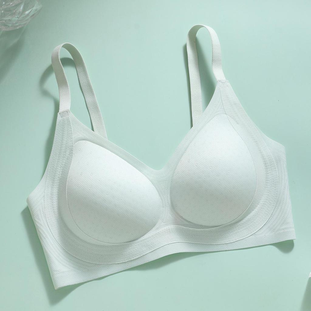 Nude Feel Seamless Jelly Soft Women's Bra - Armpit Fat Collection, Anti-Sagging, Wire-Free, Ultra-Soft, and Thin.