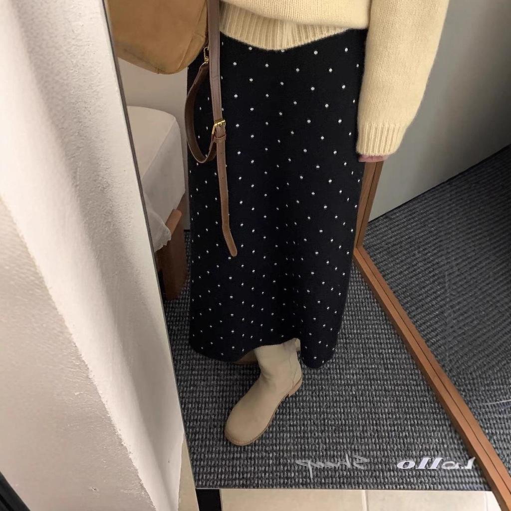 2025 Autumn/Winter Women's Korean Polka Dot Knit Midi Skirt with Elastic Waist