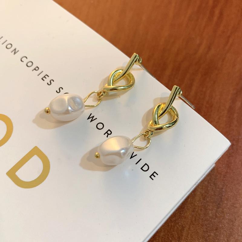 Large Retro 925 Pearl Earrings with Niche Ear Buckles for Women
