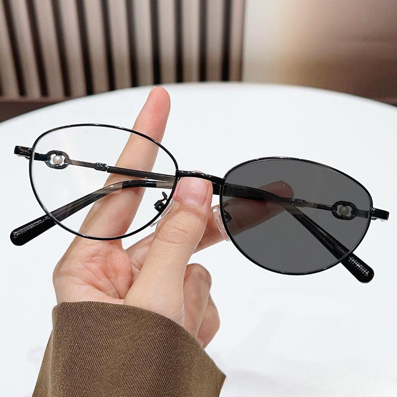 New Photochromic Presbyopia Glasses Small-Frame Metal Oval Blue Light Blocking Goggles Women Reader Eyewear Diopter 0 To +4.0