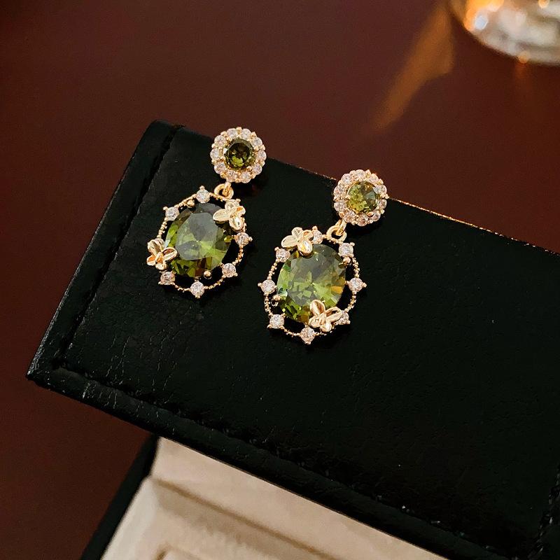 Silver Needle Diamond Teardrop Pendant Stud Earrings - Vintage Luxury Design