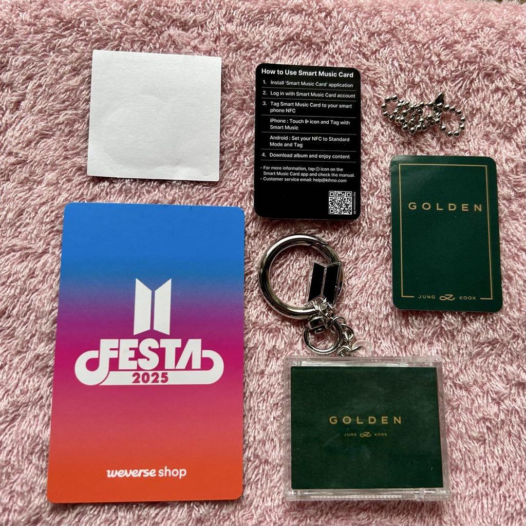[USED] BTS FESTA Capsule Gacha GOLDEN Jungkook with Trading Card