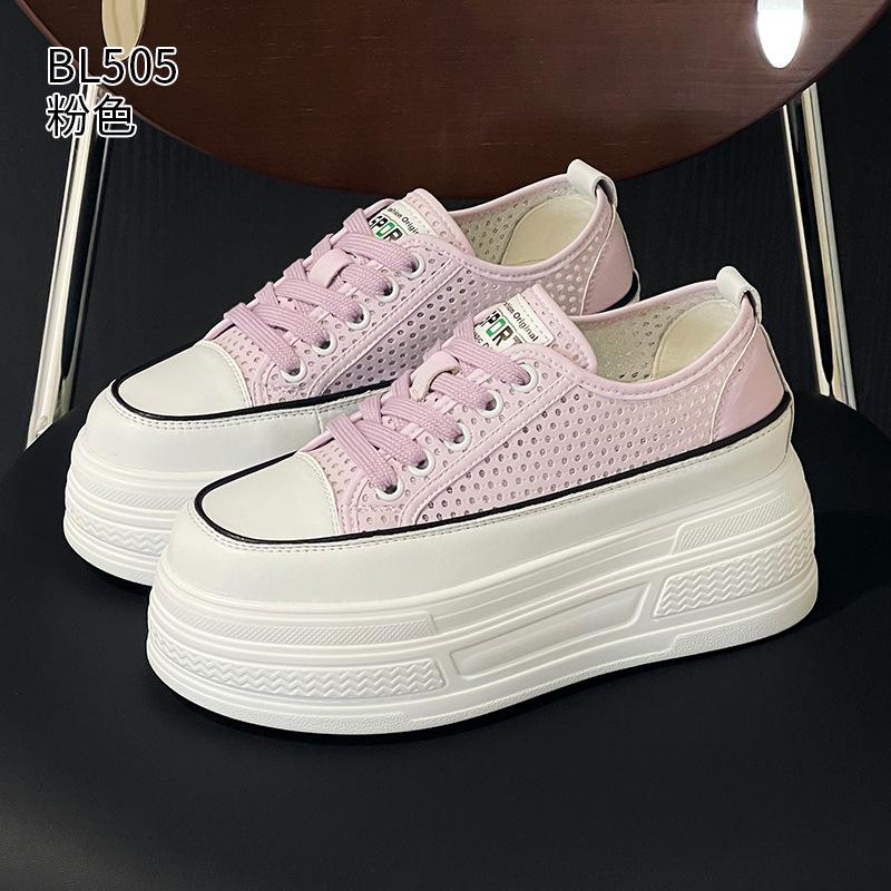 Chaussures à semelle épaisse été nouvelle augmentation de hauteur intérieure petit trou respirant chaussures de sport et de loisirs