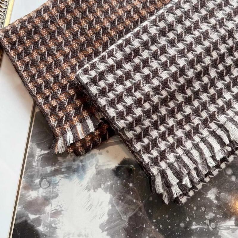 NINA SOLOR Cashmere Houndstooth Scarf