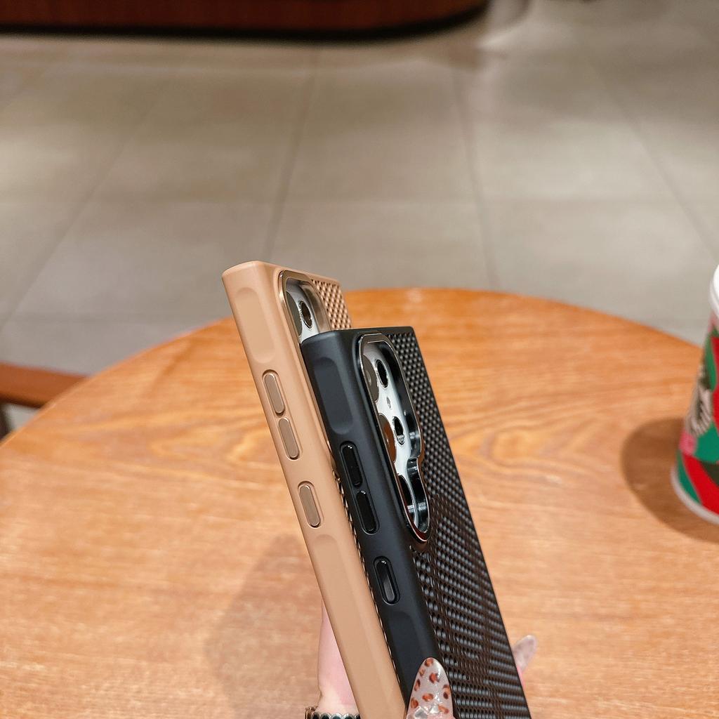 Summer Mesh Heat Dissipation Phone Cases Are Suitable for IPhone16 Magnetic Shell 15promax Protective Case Apple 14p