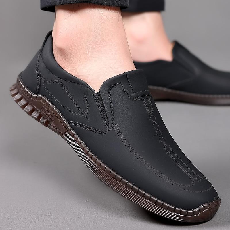 Handmade On-line Leather Shoes Men's New Casual Shoes Soft Soled Driving Shoes a Pedal Trend Lazy Breathable Shoes Men