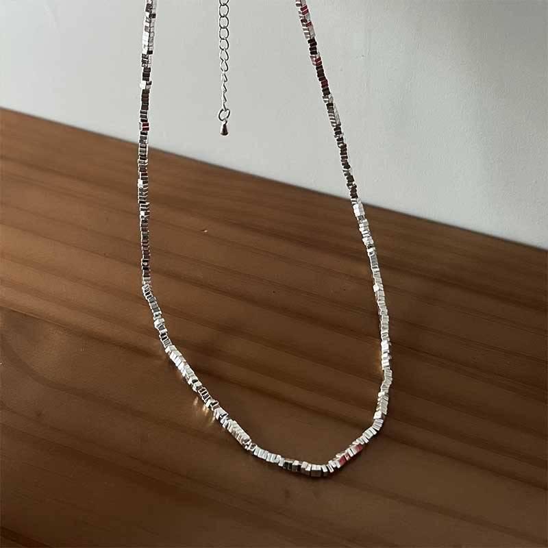 Collier ras du cou haut de gamme Galaxy argent perle pour femmes: Design unique Printemps/Été