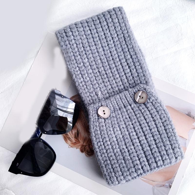 Solid Color Knitted Scarf with Button Closure Fashion Crossed Neck Gaiter Outdoor Neck Wrap Accessory for Winter Warmth