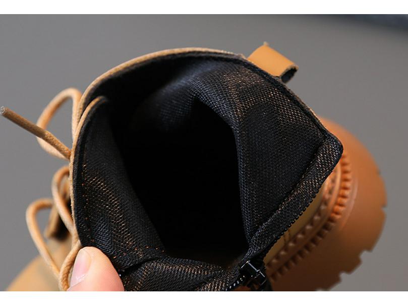 Autumn/Winter 2025 Kids' Martin Boots: Fleece-Lined Work Boots In British Style for Boys and Girls.