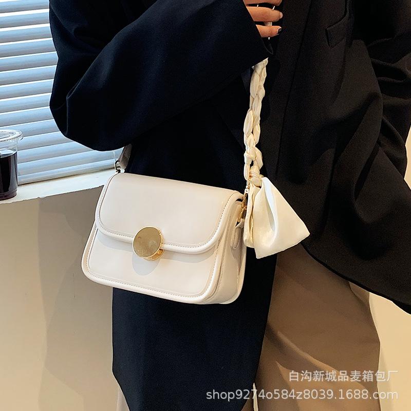 Small fresh bag women's new 2025 fashion small square bag messenger bag popular shoulder bag women's bag